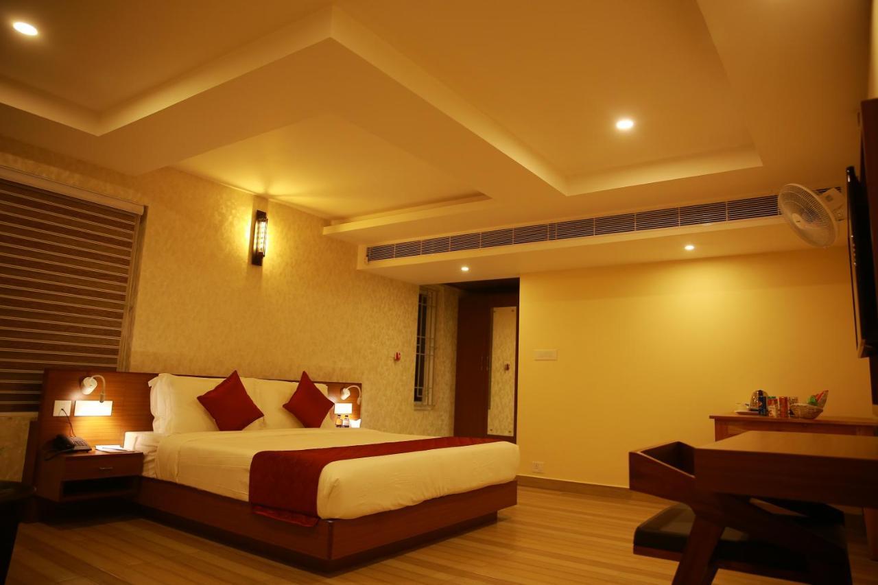 D'Chandelier Kochi Exterior photo